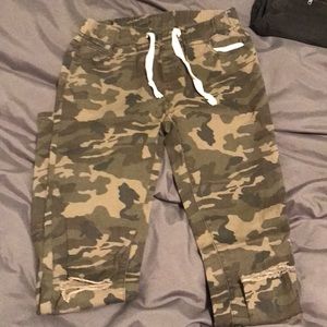 Camo pants